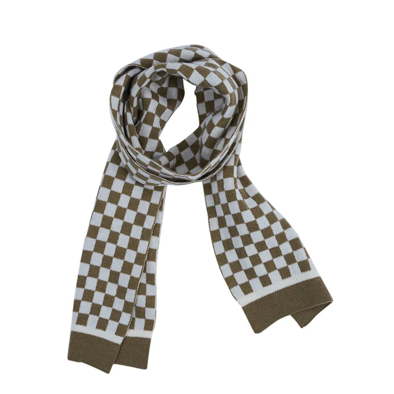 CHECKERED KNIT SCARVES