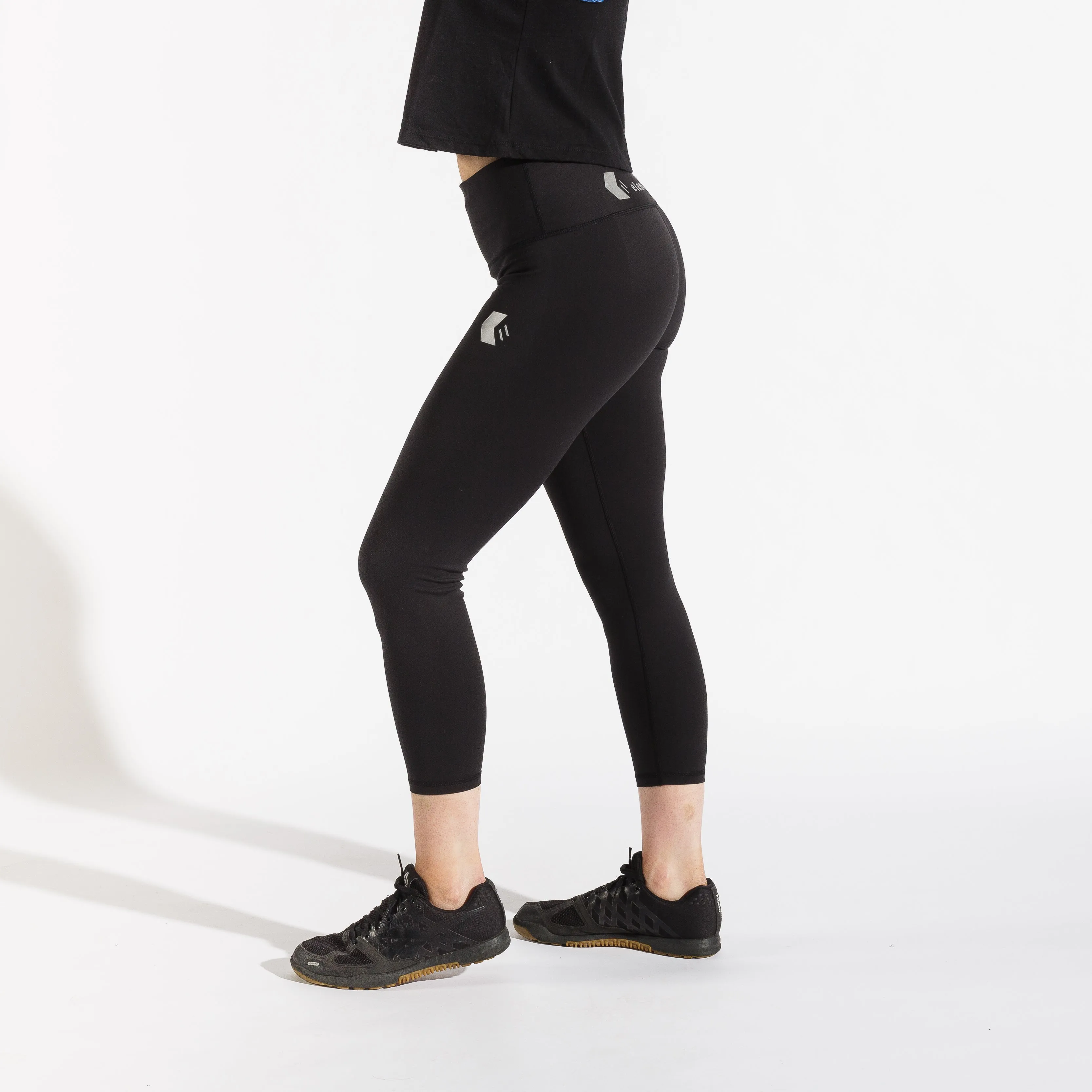 Performance Black 7/8 Leggings